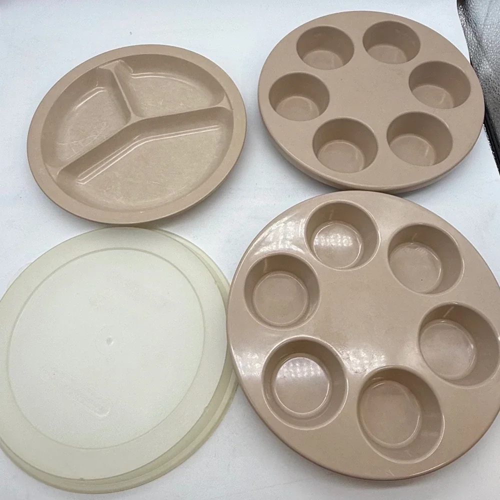 Vtg Anchor Hocking Micro-Ware‎ Set Almond Beige Egg Muffin Trays Divided Plate